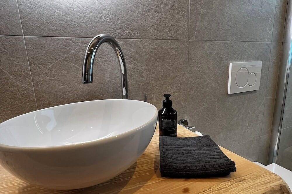 Ganze Wohnung, Apartment mit Bergblick | super Schi und Wander gebiet | nahe Bad Gastein in Mallnitz, Lieser-Maltatal