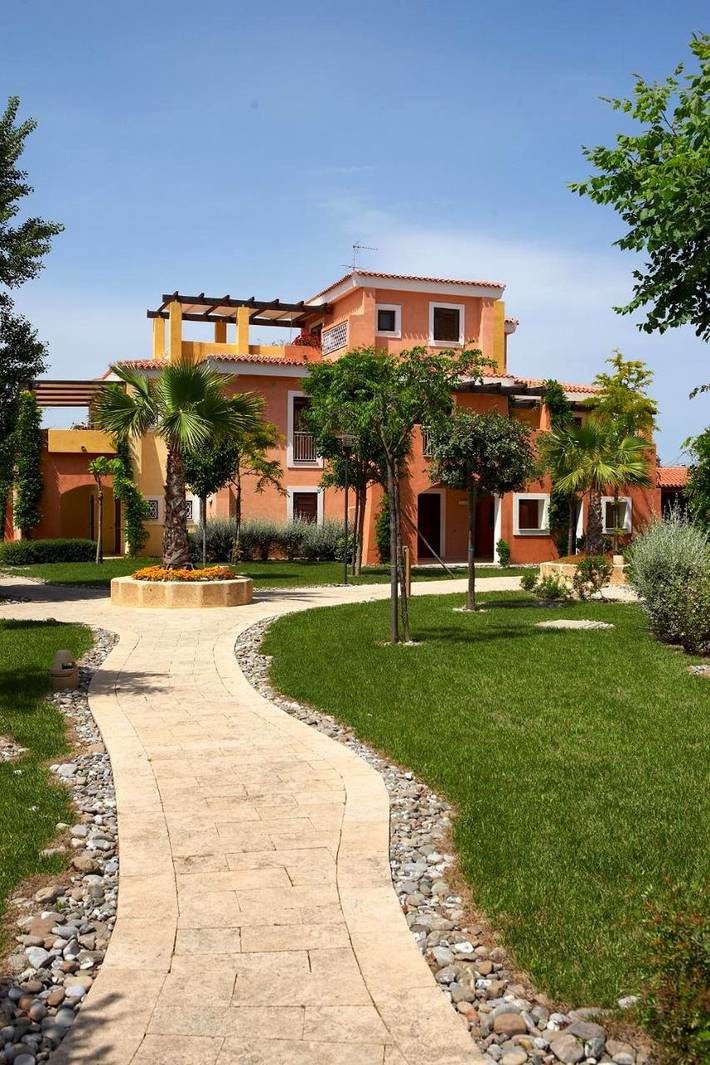 Resort per 6 persone, con Terrazza e Giardino nonché Piscina in Basilicata