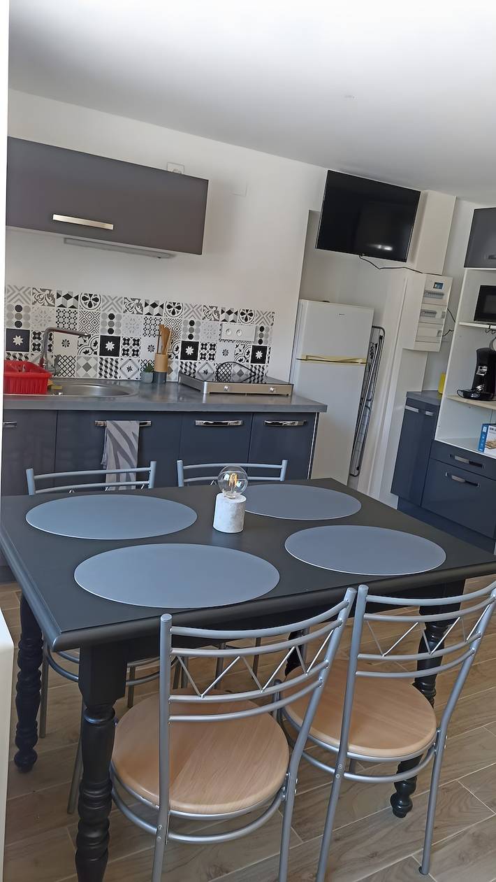 Hel lejlighed, Apartment 'Bienvenue Au Bord De Meuse' with Wi-Fi in Bazoilles-sur-Meuse, Neufchâteau