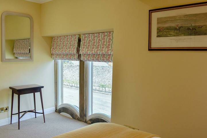 2 The Reading Room Cottages in County Durham