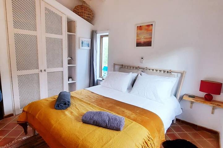 Location de vacances pour 4 personnes, avec piscine et jardin dans Santa Catarina da Fonte do Bispo - 2