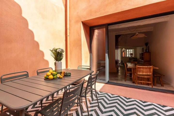 Location de vacances pour 9 personnes, avec jardin et vue dans Tour Barberousse Chateau De Gruissan - 2