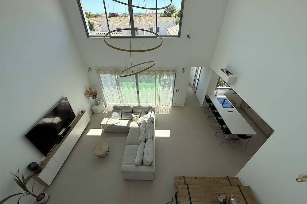 House of Olives in Puilboreau, La Rochelle region