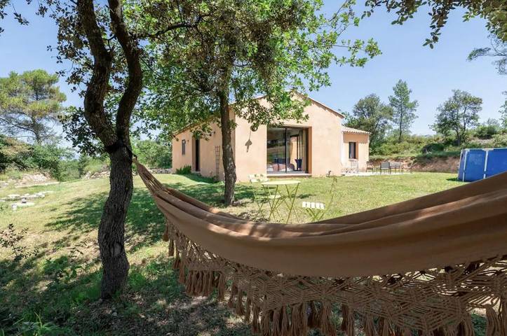 Villa pour 7 personnes, avec jardin ainsi que vue et piscine