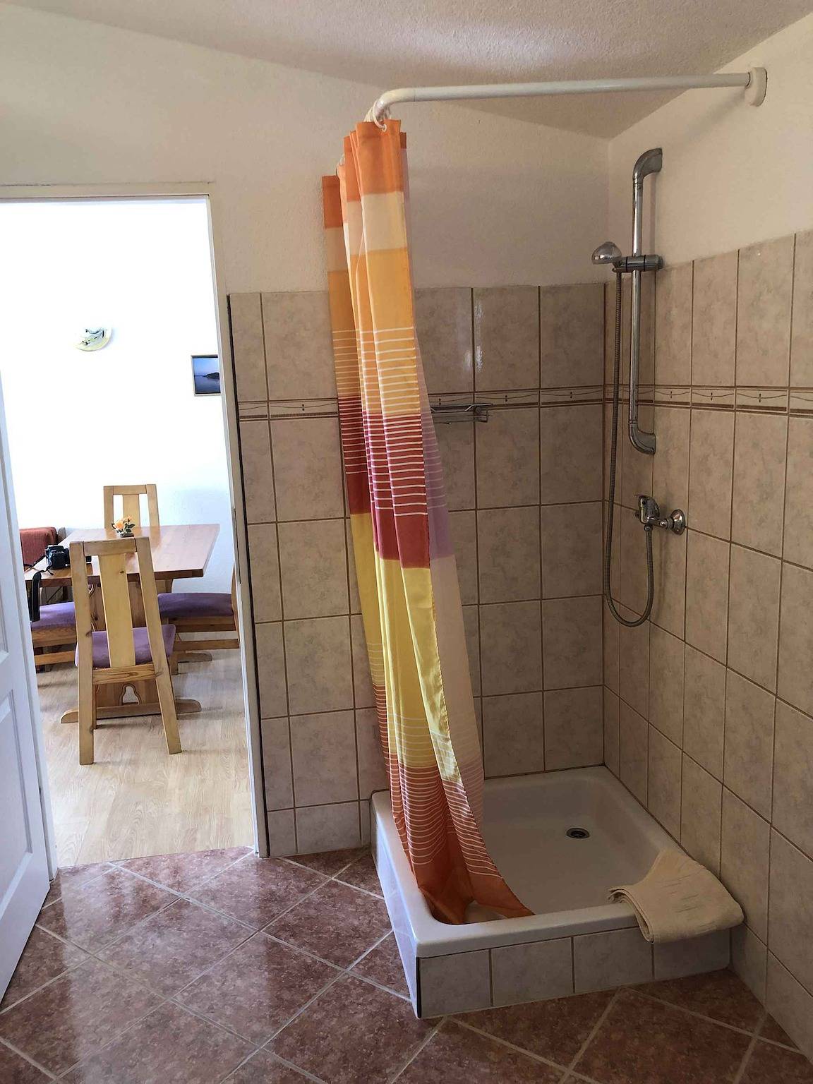 Ganze Ferienwohnung, Ferienwohnung mit Meerblick in Sveti Juraj, Naturpark Velebit