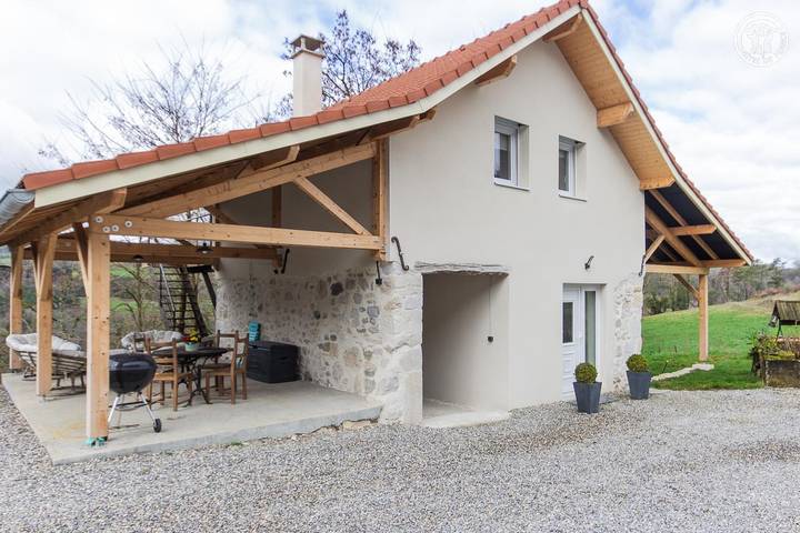 Gîte pour 4 personnes, avec jardin et balcon