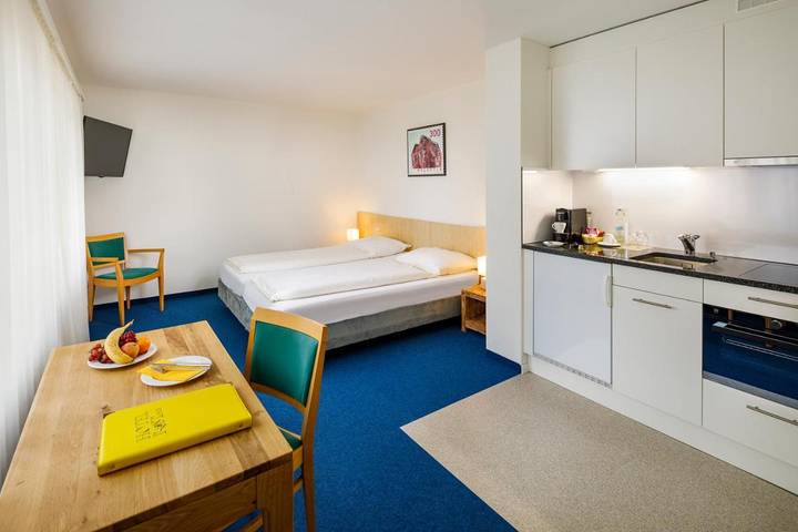 Hôtel pour 4 personnes, avec Vue à Coire - 2