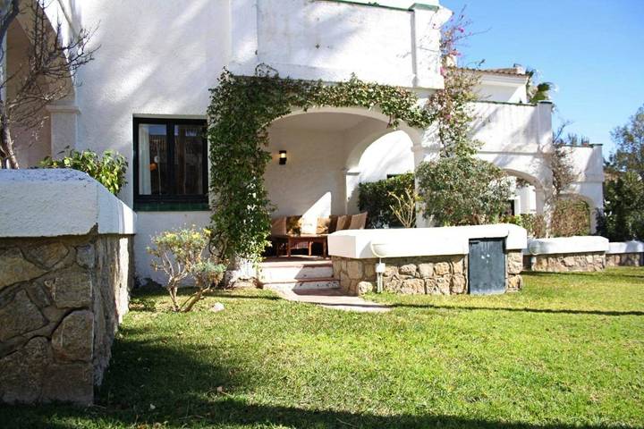 Ferienhaus für 8 Personen, mit Balkon und Terrasse sowie Garten und Pool in Miami Playa - 3