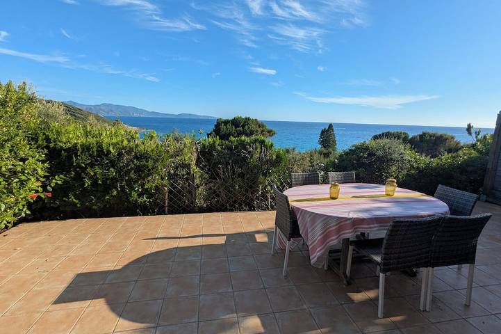 Villa pour 6 personnes, avec terrasse et jardin dans Sagone