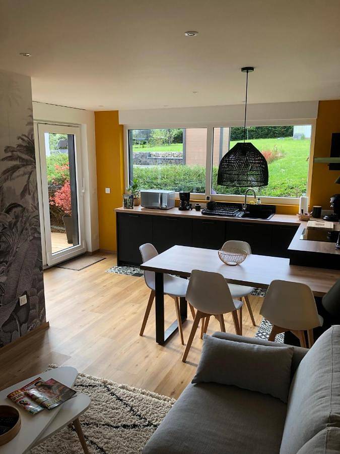 Appartement de vacances pour 4 personnes, avec Terrasse et Jardin ainsi que Piscine et Vue