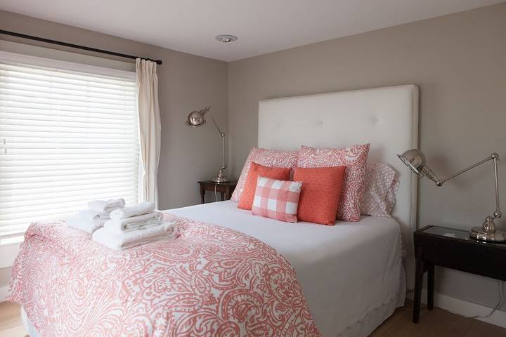 Vacation rental for 12 people, with yard in Kennebunkport