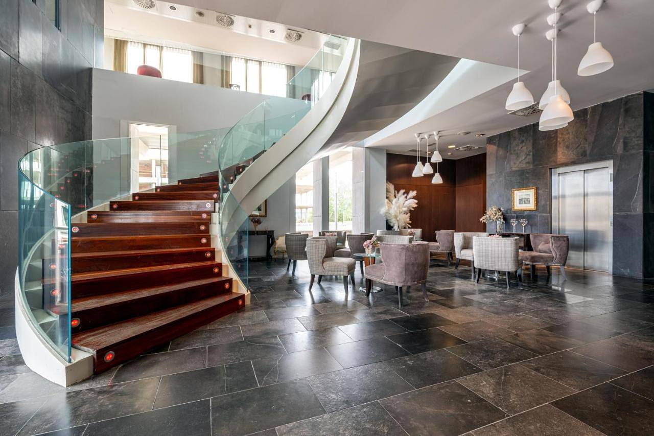 Hotel Diagonal Plaza in Saragosse, Province de Saragosse