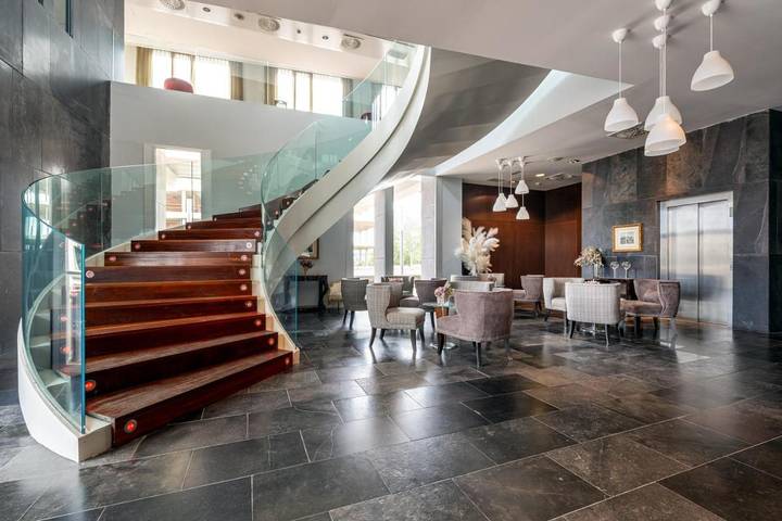 Hôtel pour 2 personnes, avec terrasse et vue à Saragosse - 4