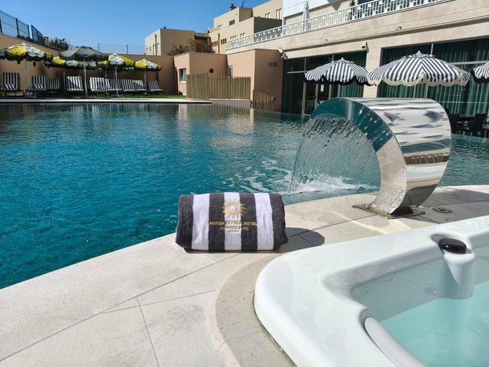 Hôtel pour 2 personnes, avec Balcon et Terrasse ainsi que Jacuzzi et Jardin