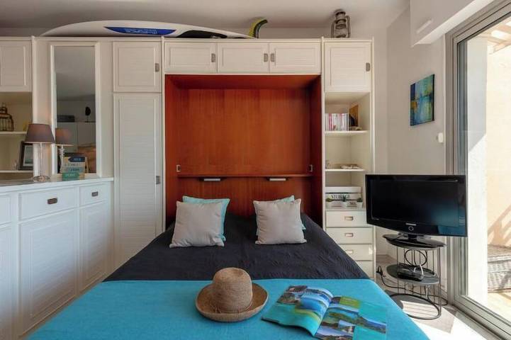 Gîte pour 2 personnes, avec balcon dans Plage Des Pesquiers Hyeres - 4