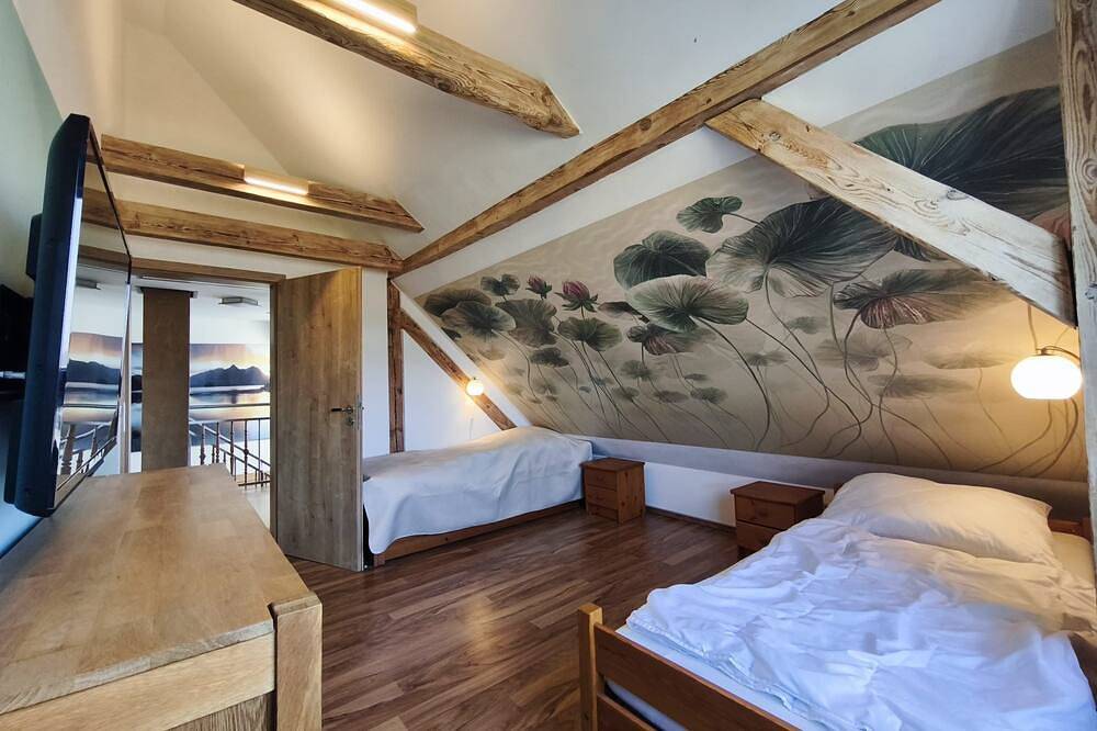 Ganze Wohnung, 130 qm Ferienwohnung für 2-4 Personen - Ferienwohnung im Ferienhaus in in Malchow, Fleesensee