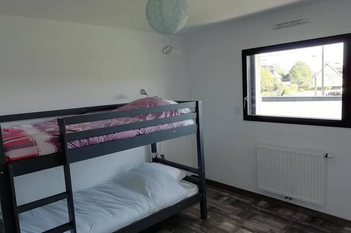 Location de vacances pour 8 personnes, avec terrasse et jardin à Lantic - 2