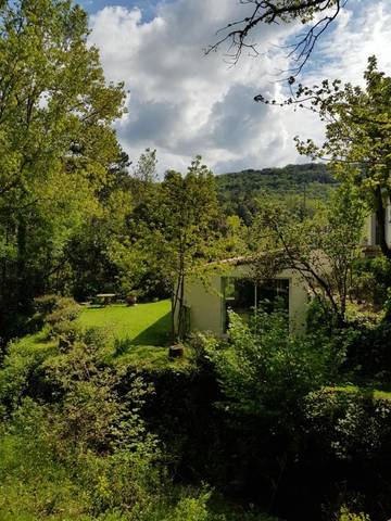 Gîte pour 2 personnes, avec jardin et vue à Lanet