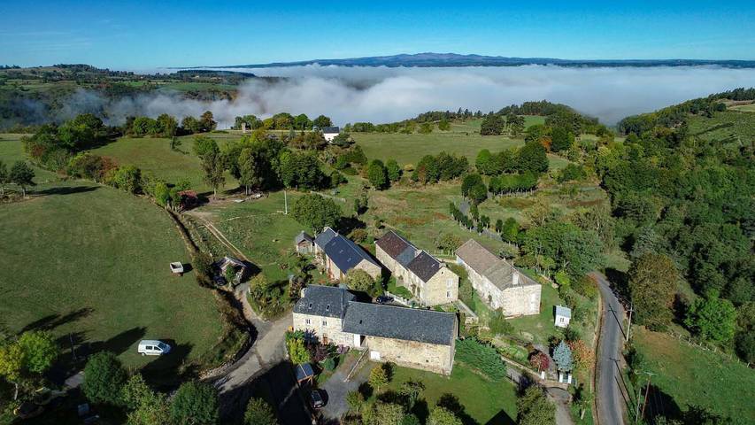 Gîtes de France 11 personnes au Teil in Albaret-le-Comtal, Región de Mende