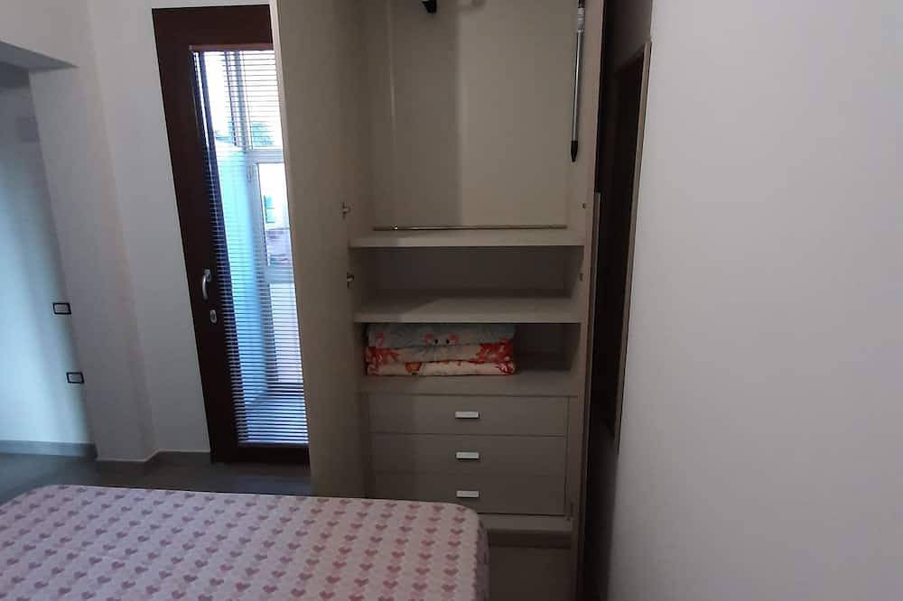 Casa Vacanze \"Levante\" - Centrale -  a 2 passi dal mare e dal centro storico. in Portoscuso, Provincia di Carbonia-Iglesias