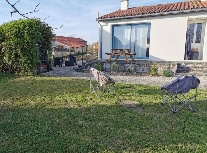 Gîte pour 8 personnes, avec jardin et terrasse