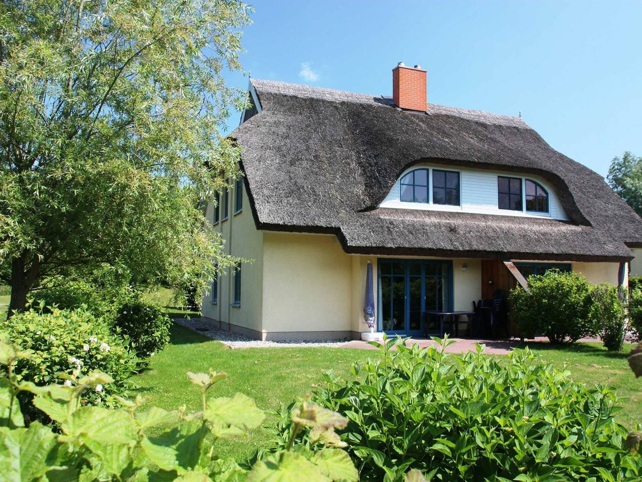 4 Sterne Reetdachhaus Hasel 1 mit Sauna, Kamin, Wlan - Dhh Hasel 1 in Puddemin, Poseritz
