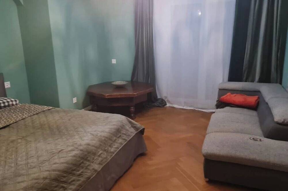 Apartamento entero, Chic & Serene: Modern 2Br Oasis in Renens with Ac in Renens, Distrito del Ouest lausannois