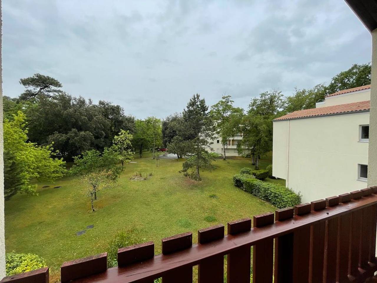 Studio entier, Studio calme à 2 pas de la plage avec balcon et garage in Saint-Georges-de-Didonne, Côte de Beauté