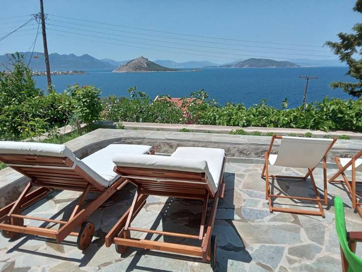 Location de vacances pour 9 personnes, avec vue et jardin, adapté aux familles dans Perdika - 3