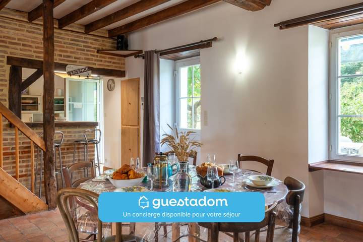 Location de vacances pour 6 personnes, avec terrasse et jardin, animaux acceptés à Bouère