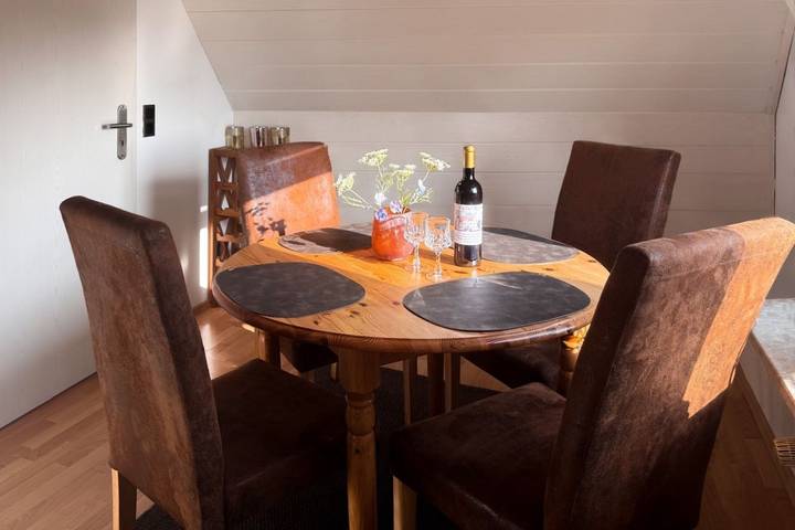 Ganze Ferienwohnung, Ferienwohnung am Außenhafen - Ferienwohnung-3-Räume - 01 in Husum Hafen, Husum