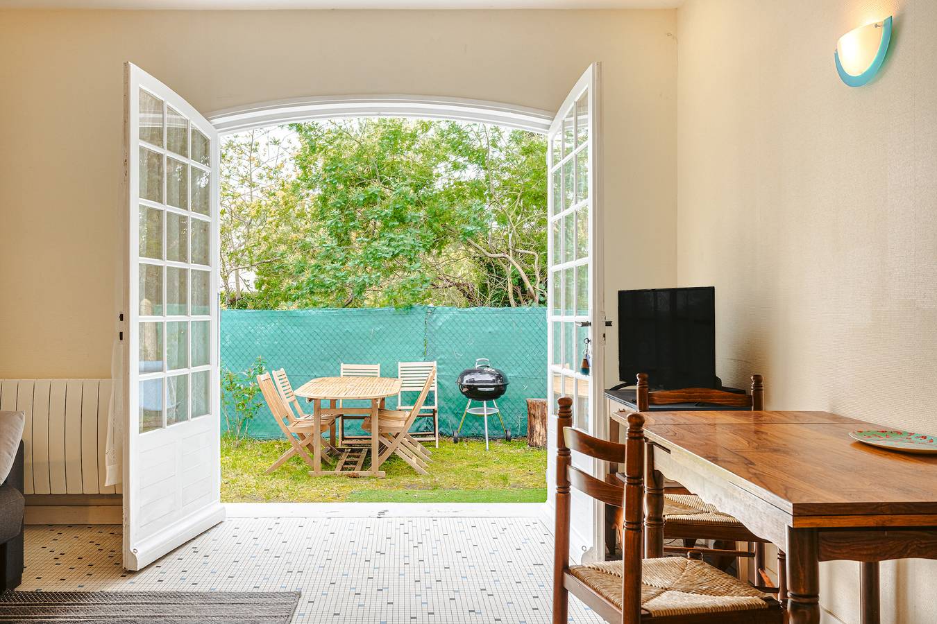 Maison de vacances 'Longère Proche Plage Et Forêt 2' avec terrasse partagée, jardin partagé et Wi-Fi in Saint-Trojan-les-Bains, Côte de Beauté