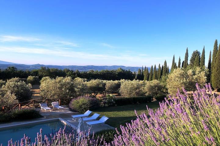 Ferienhaus für 8 Personen, mit Pool und Garten