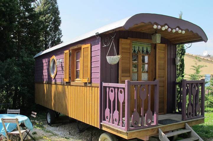 Gîte pour 4 personnes, avec jardin et piscine, animaux acceptés