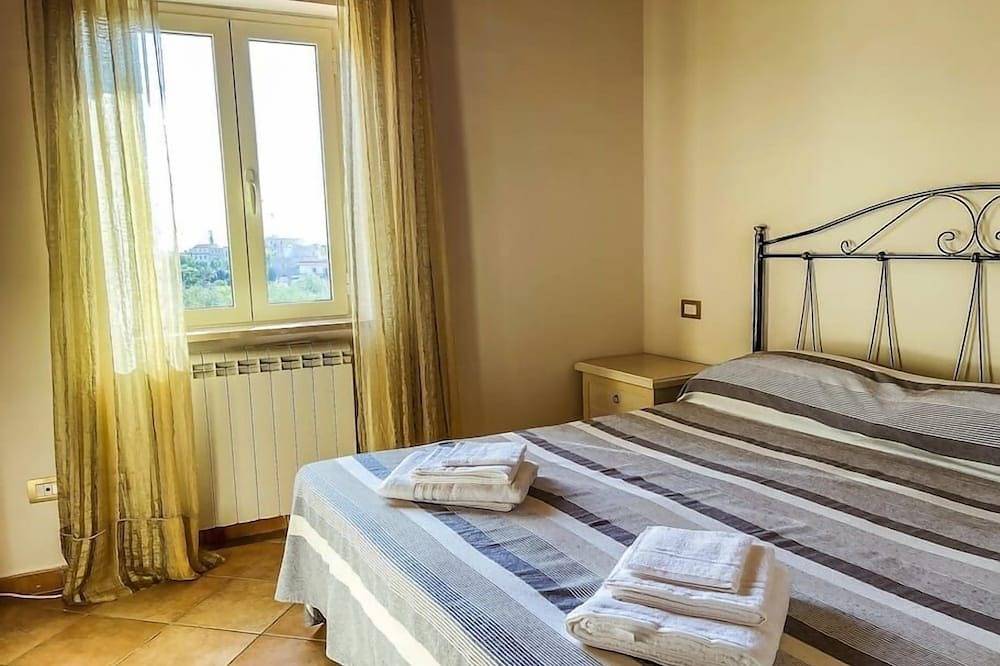 House with Parking Subscription - Casa Nostra in Porto Salvo (Latina), Provincia de Latina