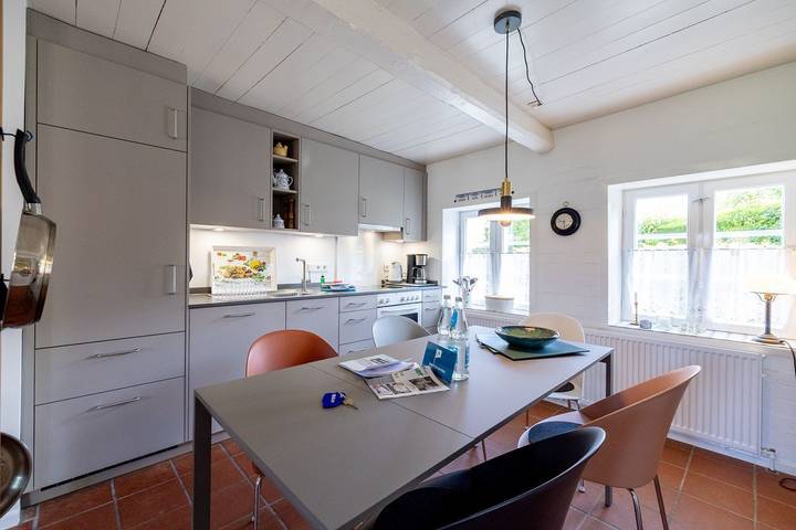 Ferienhaus für 5 Personen, mit Terrasse und Garten in Midlum - 3
