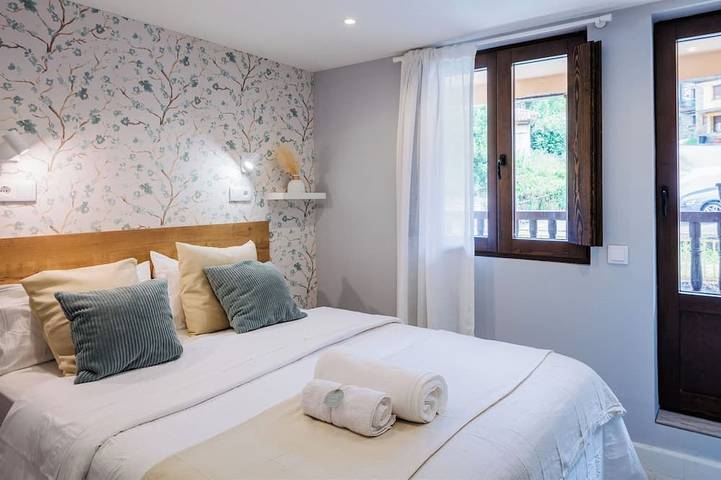 Entire apartment, Comfortable Apartment in a Traditional Asturian House in the Aller Valley in Cabanaquinta, Aller