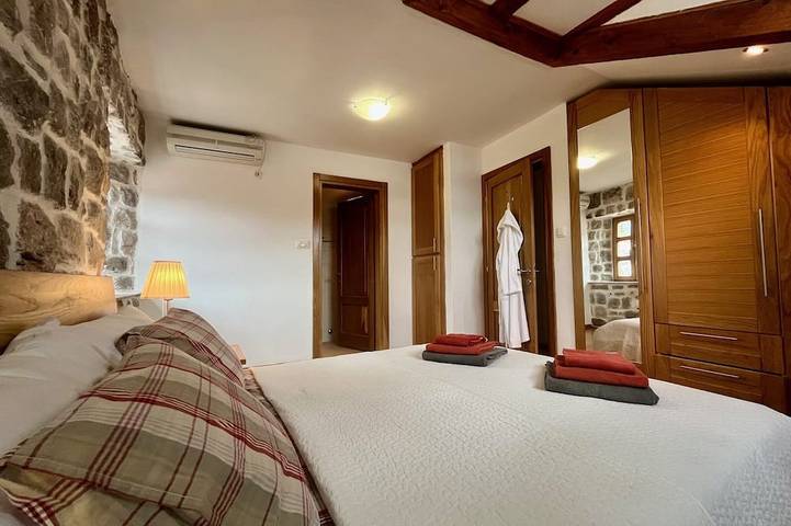 Traditional Style Stone House in perfect Perast in Perast, Bay of Kotor
