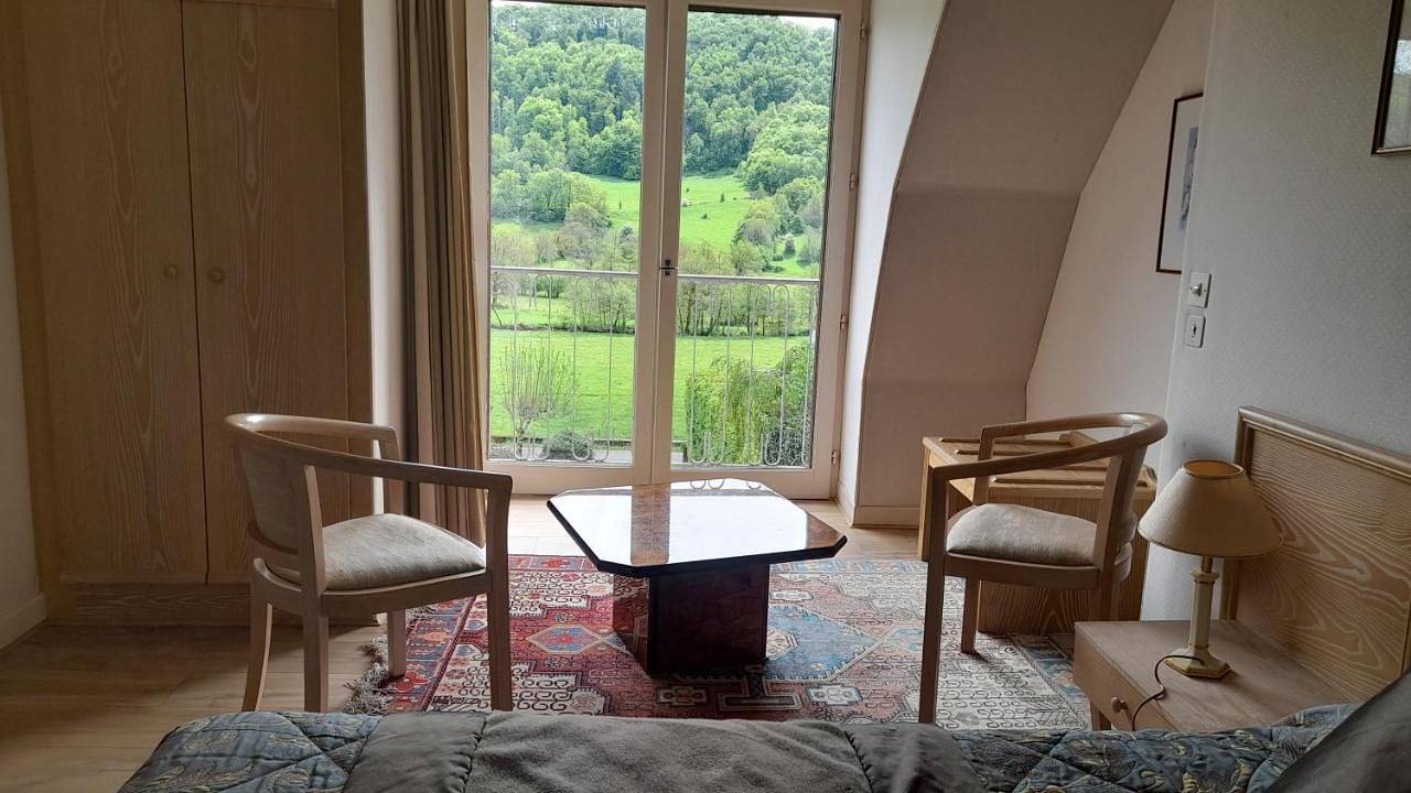 Double or Twin Room in Saint-Martin-Valmeroux, Parc naturel régional des Volcans d'Auvergne