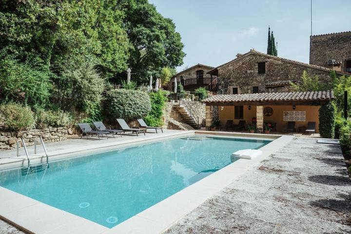 Hôtel pour 4 personnes, avec piscine et jardin, animaux acceptés à Camós - 4