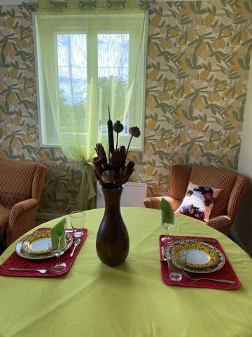 Gîte pour 2 personnes, avec jardin et terrasse, animaux acceptés à Saint-Honoré-les-Bains