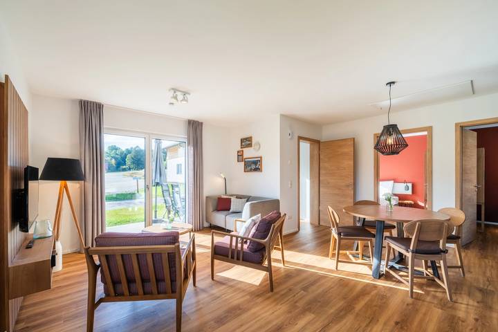 Bungalow für 4 Personen, mit Balkon/Terrasse und Terrasse