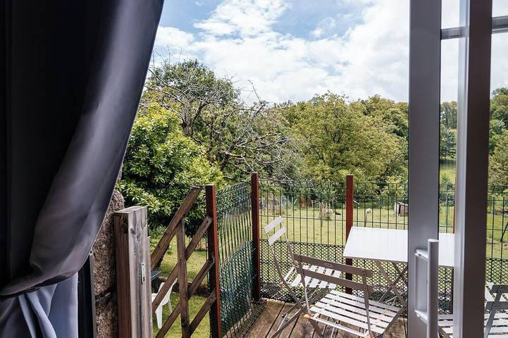 Gîte pour 7 personnes, avec Balcon et Jardin