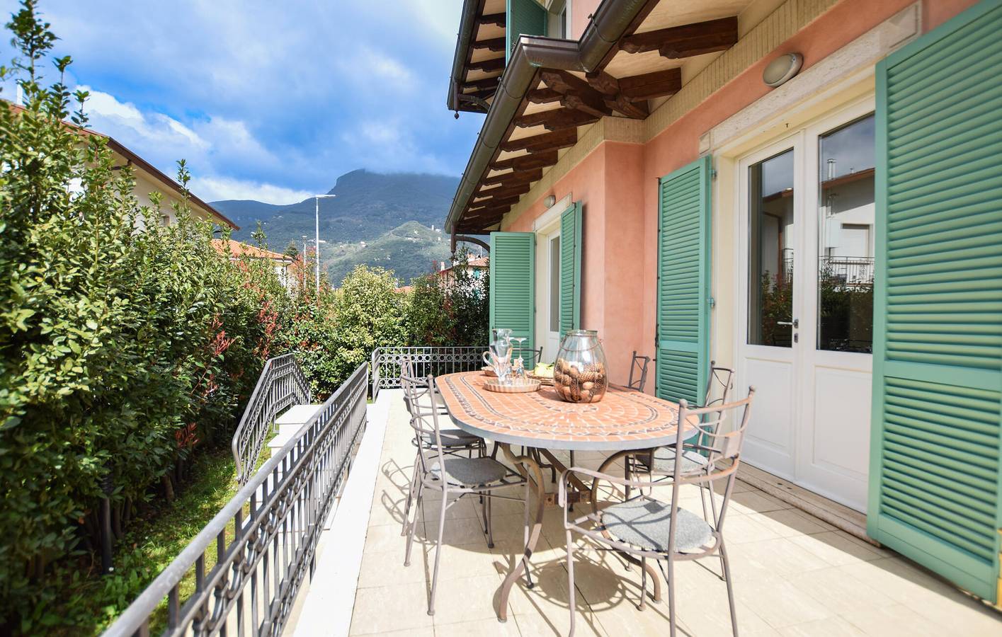 Retraite dans un jardin près d'une rivière et de restaurants - WiFi, parking in Camaiore, Riviera Italienne