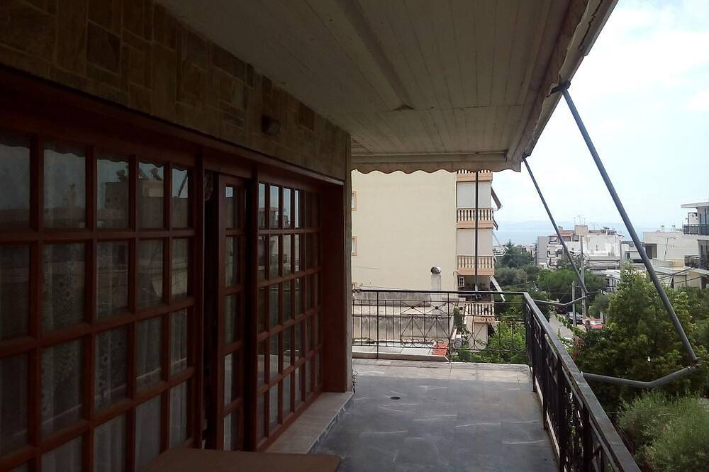 Urban Resort Wohnung in Glifada, Süd-Athen