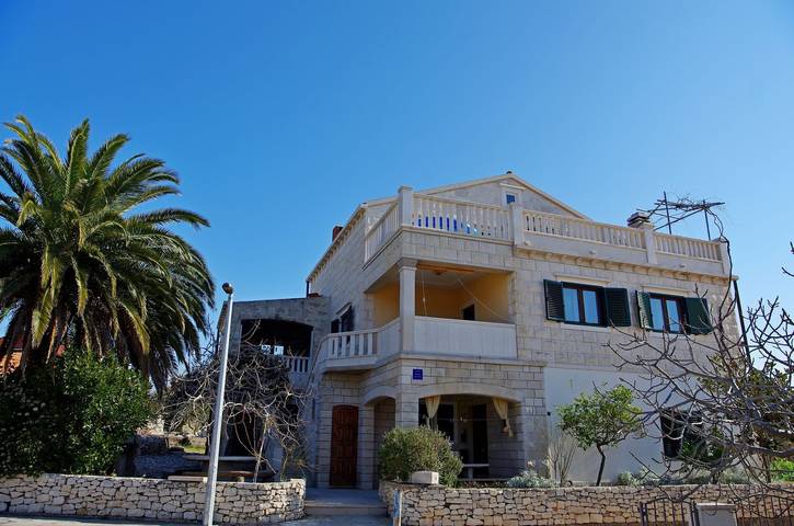 Apartament wakacyjny dla 8 osób, z taras, zwierzęta dozwolone w Sumartin