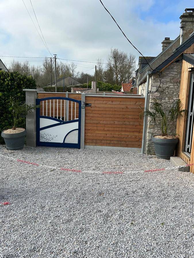 Location de vacances pour 6 personnes, avec Terrasse ainsi que Jardin et Vue dans Plage des Gougins - 3