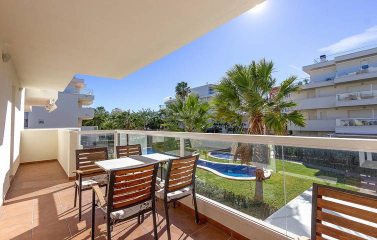 Apartamento de férias inteiro, Apartamento acolhedor com piscina e terraço perto de Almadrava in El Verger, Costa Blanca