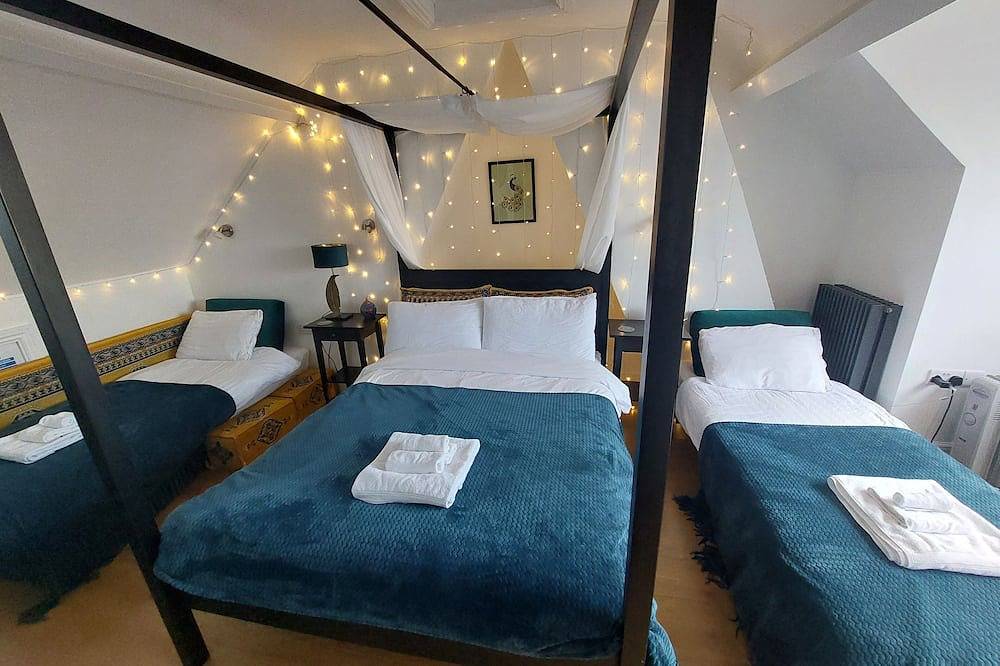 Pilgrims of the Goddess - Room 7 in Glastonbury, Somerset
