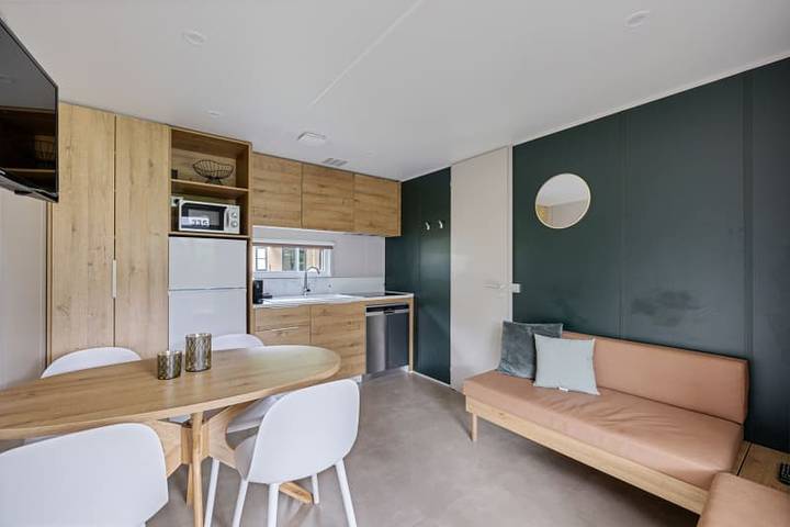 Camping für 4 Personen, mit Terrasse und Balkon/Terrasse in Gelderland - 3